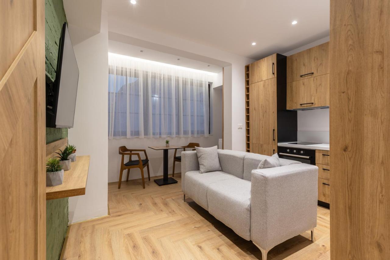 Vater Apartments Tirana Bagian luar foto
