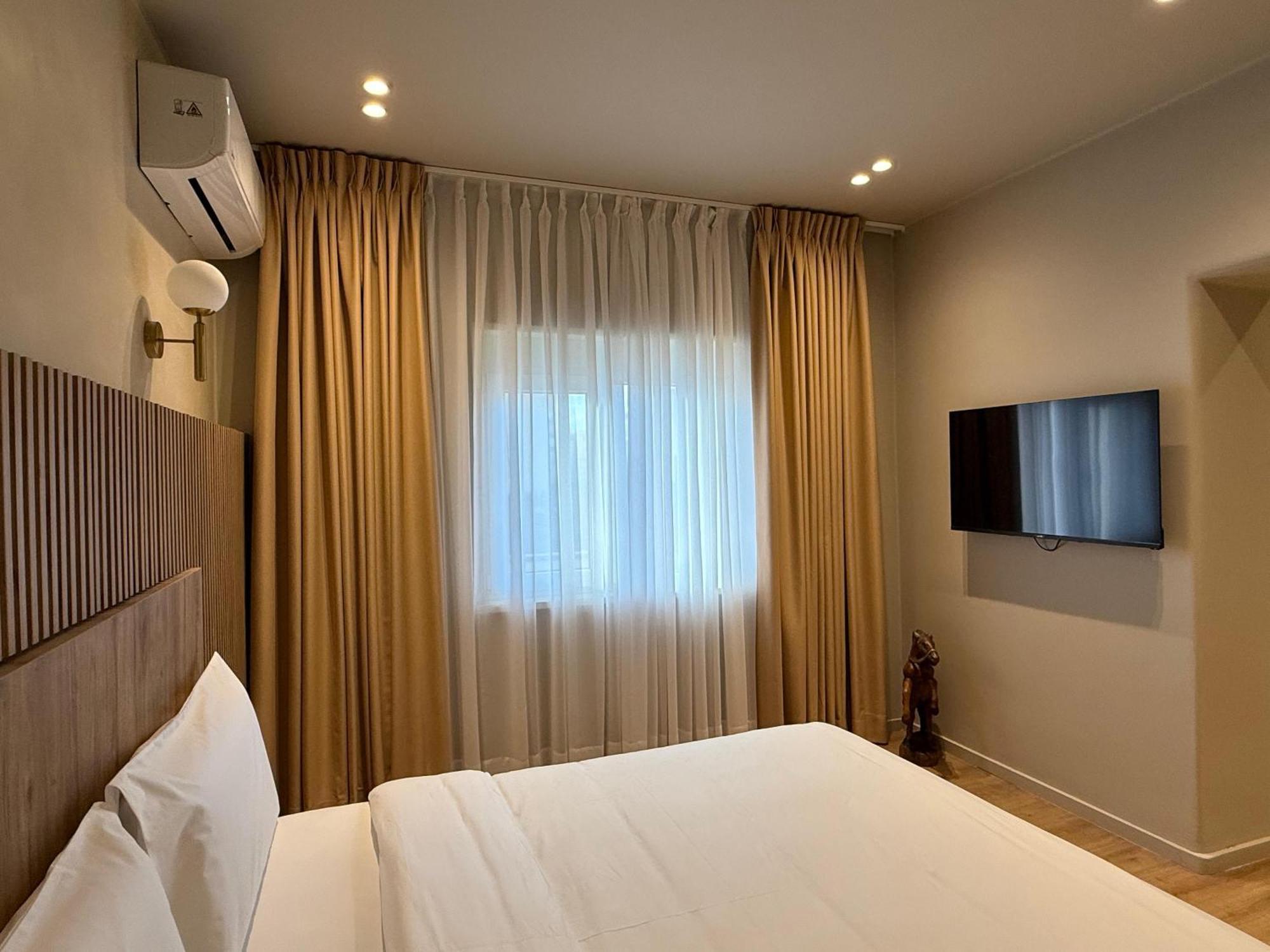 Vater Apartments Tirana Bagian luar foto