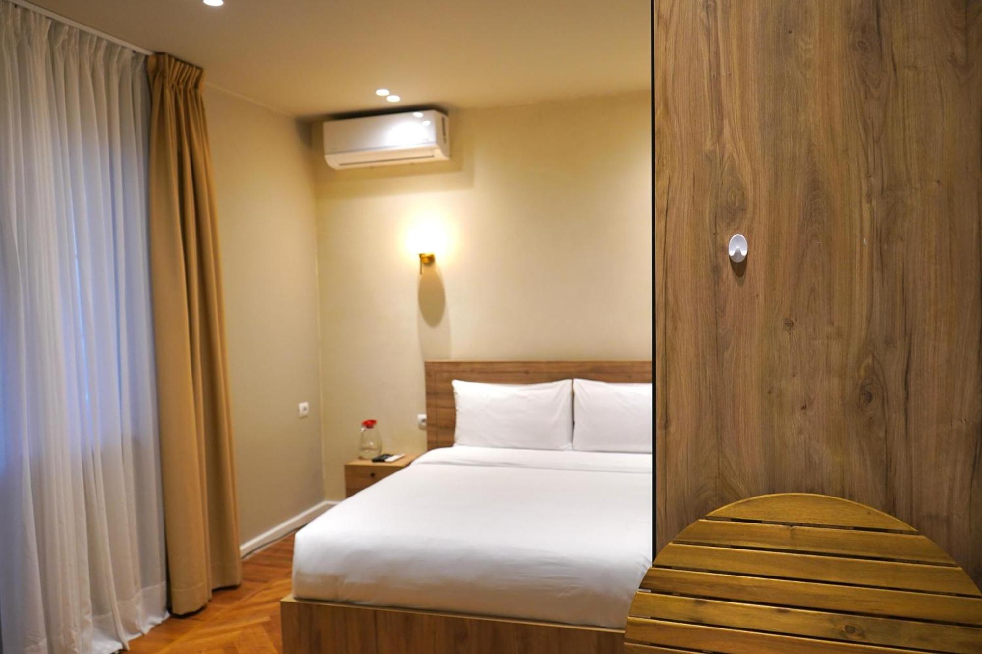 Vater Apartments Tirana Bagian luar foto