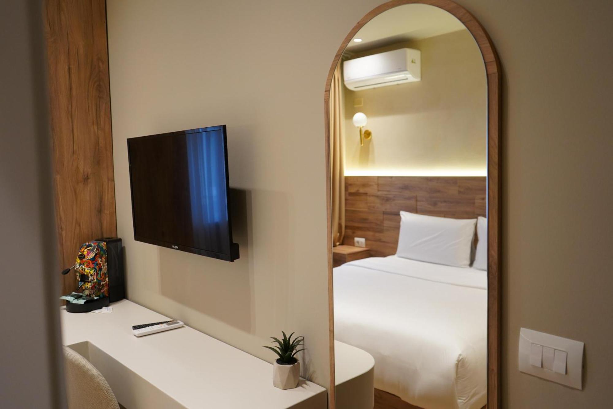 Vater Apartments Tirana Bagian luar foto